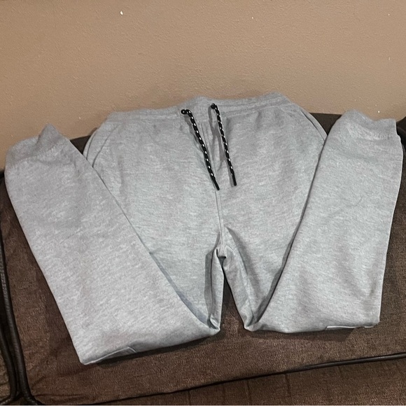 Hype men’s joggers gray, medium - Picture 2 of 7